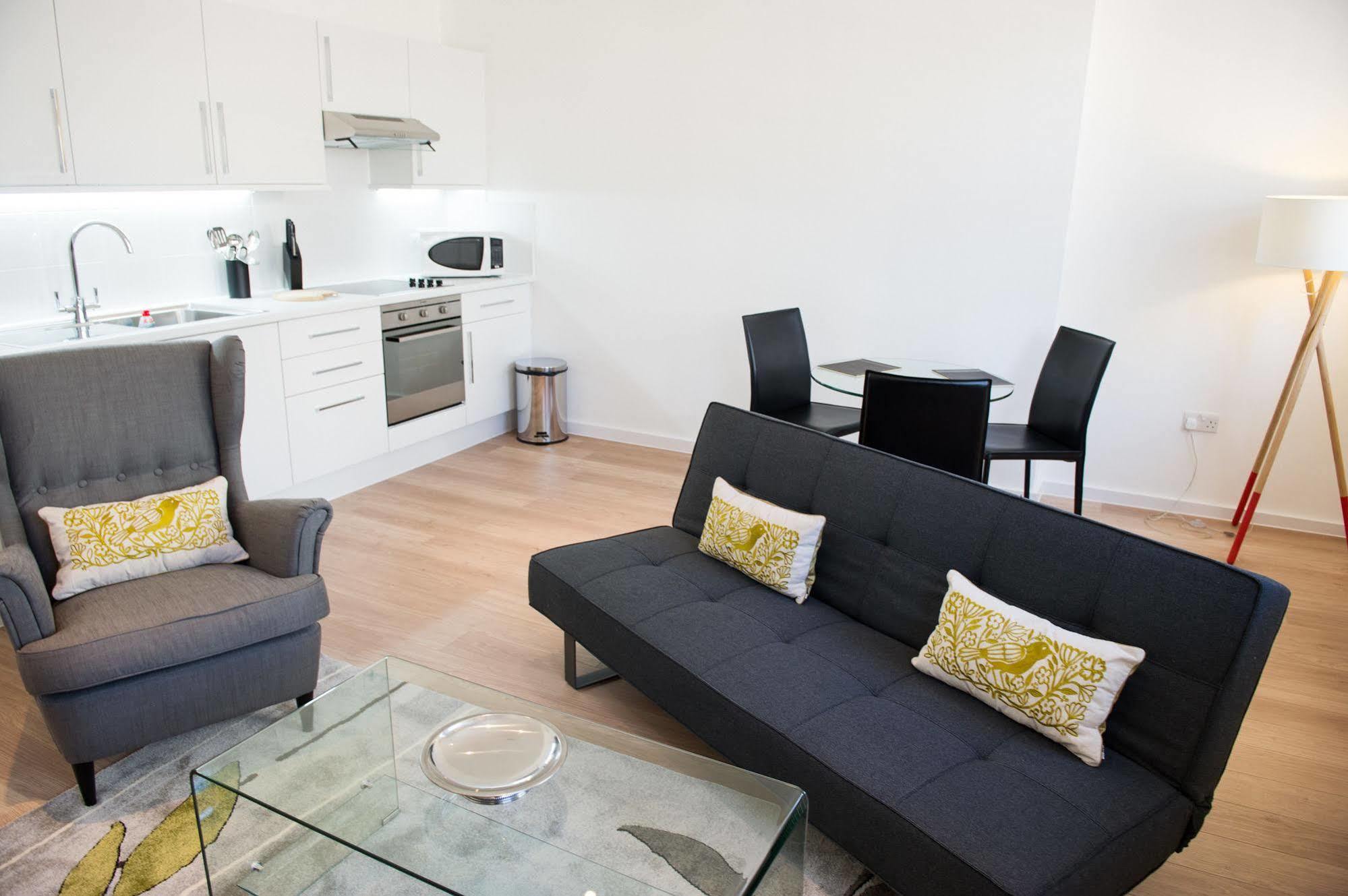 West End One Apartments Londen Buitenkant foto